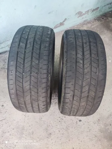 2 Pneus Bridgestone 225/50 R17 Usados - Cruze, Jetta, Corolla