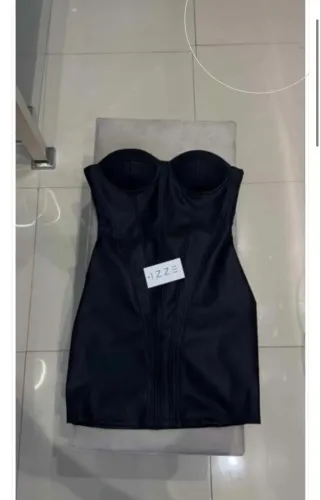 vestido de couro