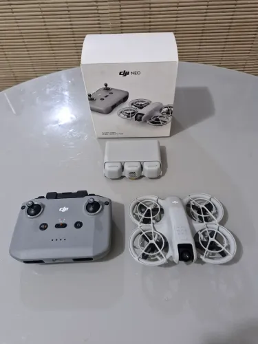 Drone DJI Neo Flymore Combo