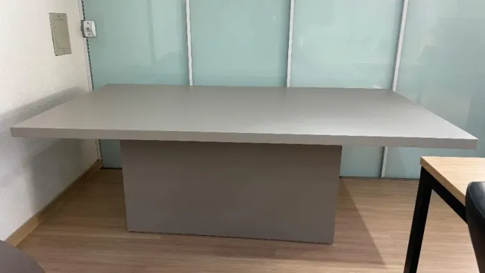 Mesa de reuniões / jantar