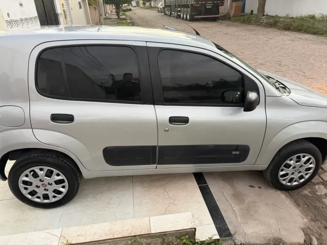 Fiat Uno Vivace/rua 1.0 EVO Fire Flex 8V 5P 2014