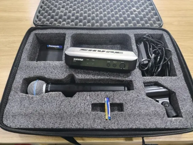 MICROFONE SEM FIO SHURE BETA 58A BLX4