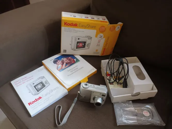 Câmera fotográfica EasyShare C330(não sei funciona)