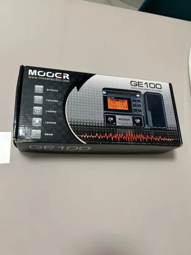 Mooer GE100 Semi Nova na caixa + fonte original (pouco usada)