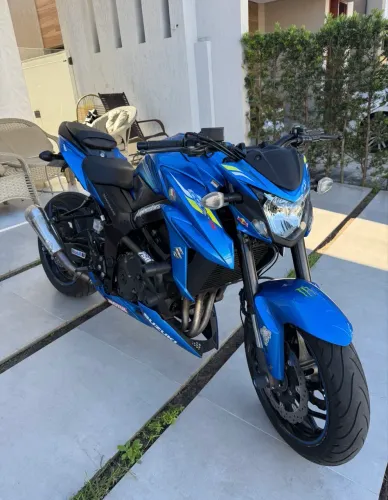 Suzuki Gsx750