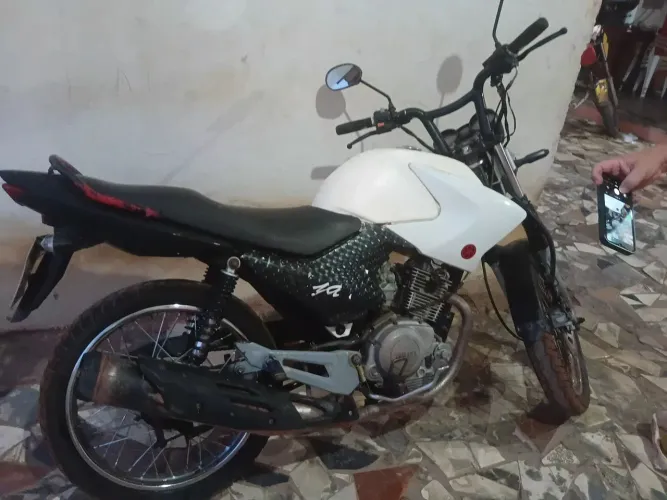 Moto legalizada ,dut em branco, freio a disco ponta pra trasnferir valor 5.800