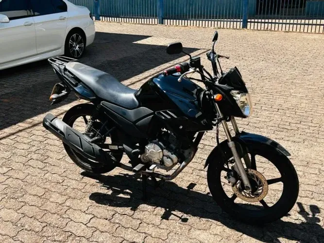 Yamaha Fazer 150 ED Flex 2014 preta bem conservada