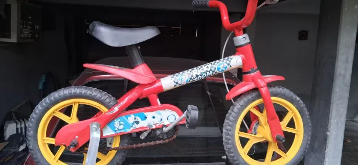 Bicicleta aro 12 bandeirante show