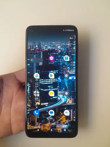 Vendo moto G8 64gb zerado