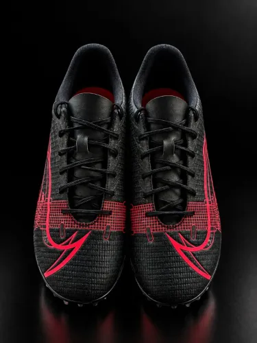 Chuteira Nike Mercurial Society Original Preta e Vermelha - Tamanho 41