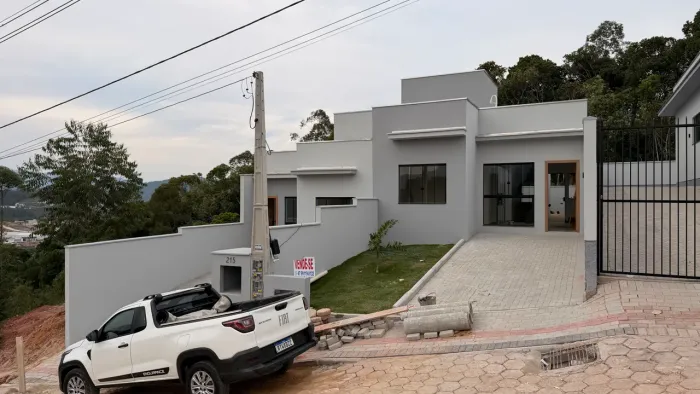 Casa Geminada Nova à Venda em Guabiruba Sul, Guabiruba/SC