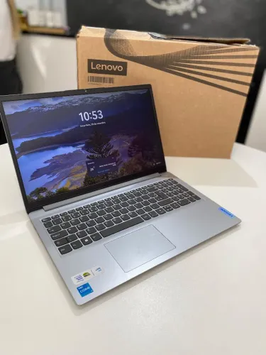 Notebook Lenovo - Core i3- 256Gb- Caixa e Nota Fiscal