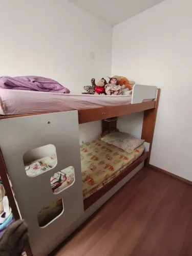 Cama triliche. 