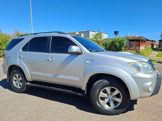 Toyota Hilux SW4 SRV D4-d 4X4 3.0 TDI Dies. AUT 2007