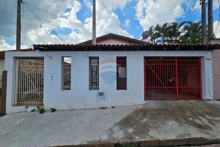 Casa à venda no Jardim Centenário na rua Rio Grande do Sul, Mogi Guaçu/SP