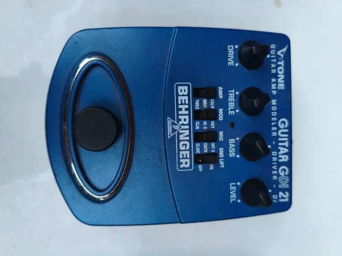 Pedal Behringer GDi 21
