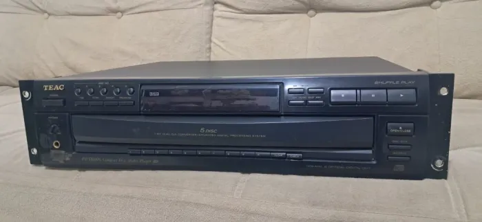 CD carrossel Teac PD D3000