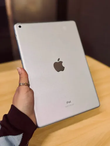 Ipad 9 Geração - 64GB | Acompanha Capa e Caneta