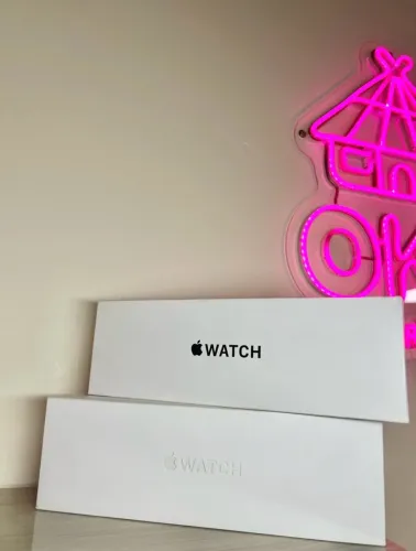 Apple Watch S10 Apple Watch SE 2