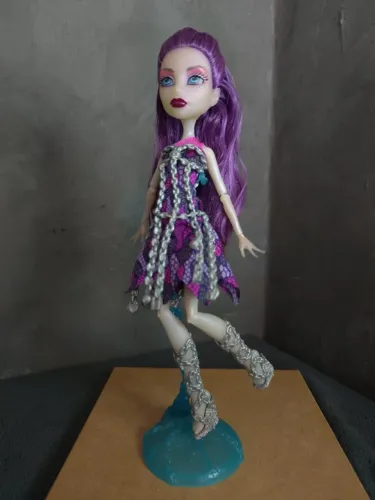MONSTER HIGH - SPECTRA HAUNTED