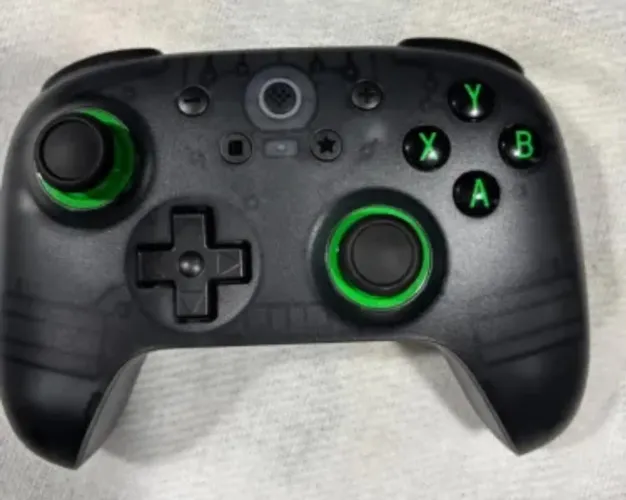 Controle sem fio 8bitdo - seminovo (perfeito estado)