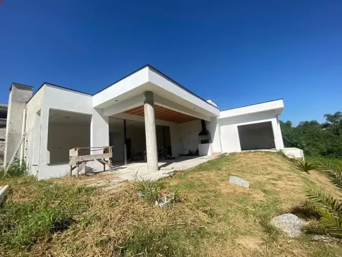 Imóvel para venda possui 110 metros quadrados com 4 quartos em Ouro Fino - Santa Isabel -