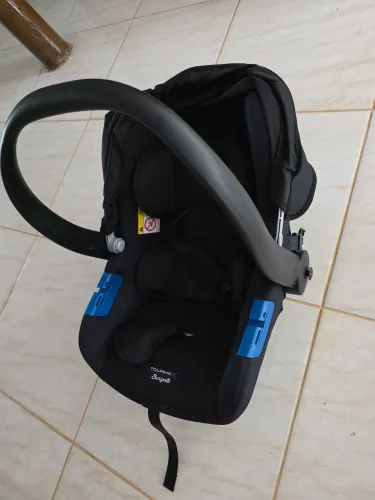 Bebê conforto buritto com base