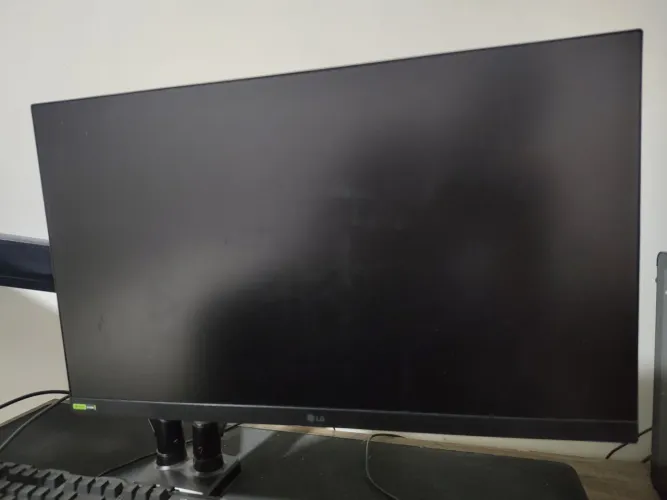 Monitor Gamer LG UltraGear 24" 180hz