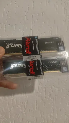 2x memória ram 16gb ddr4 3200mhz Kingston fury