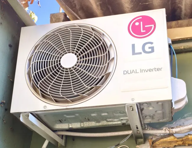 AR CONDICIONADO LG DUAL INVERTER 9.000 BTU