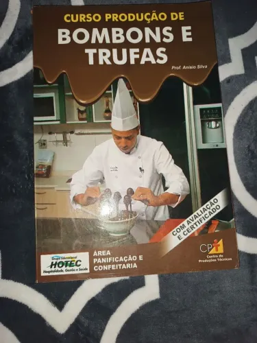 Livro Curso Produção De Bombons E Trufas - CPT / Hotec