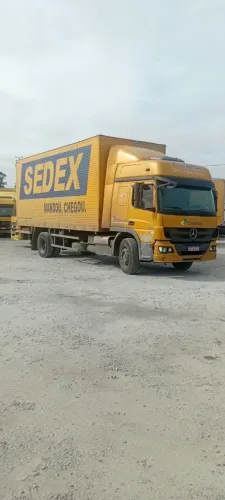Mecedes atego 1726 ano 2024