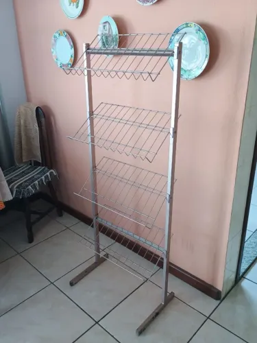 Display expositor em 10x de R$ 9,90  sem juros no cartão 