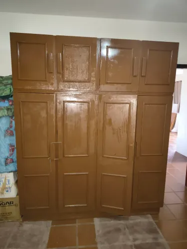 Guarda roupa madeira