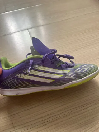 Chuteira de futsal Adidas F50