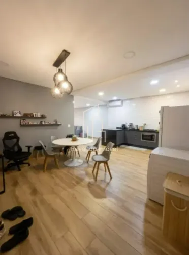 Imperdível Casa à Venda em São Paulo-SP, Cambuci: 3 Quartos, 4 Banheiros, 7 Vagas de Garag