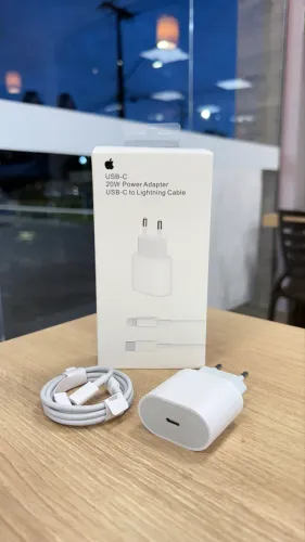 Carregador TURBO para iPhone (20W) + Cabo Lightning