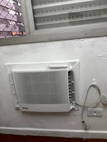 Ar condicionado com controle