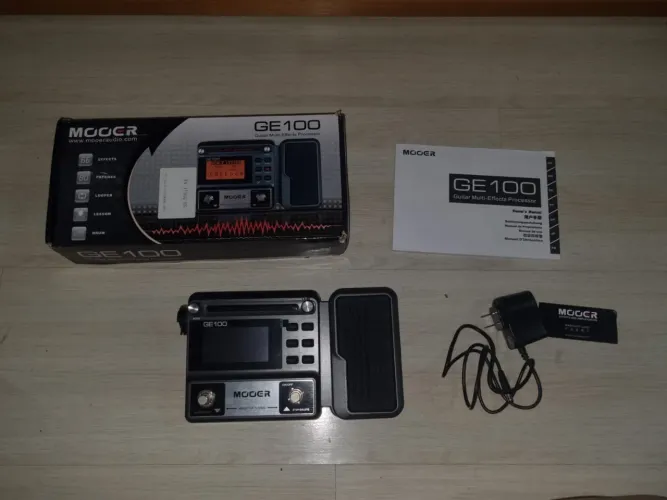 Pedaleira/pedal de efeito Mooer Ge100