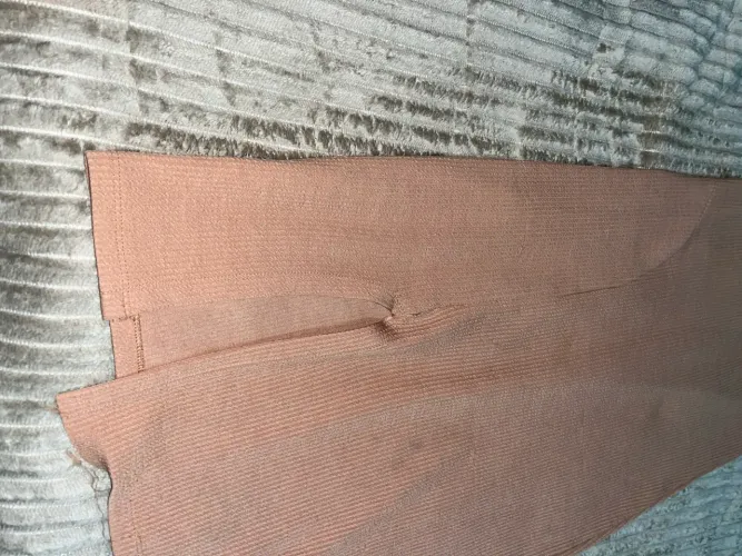 Vestido mídi canelado tomara que caia