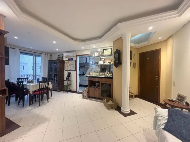 Apartamento de 3 dormitorios e 1 vaga a venda no Itacorubi