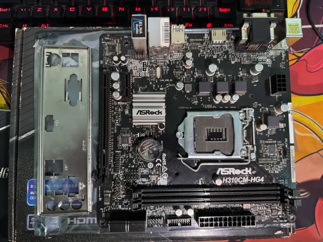 Placa mãe ASRock H310CM-HG4 Intel com caixa espelho