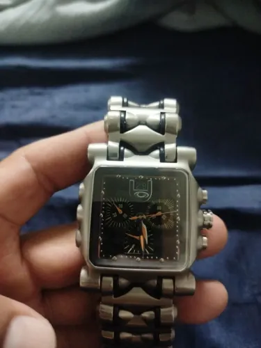 Oakley tank minute 