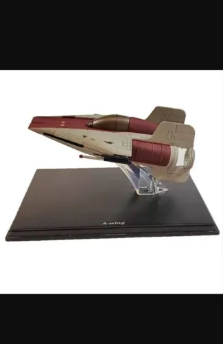 Star Wars naves Planeta Deagostini A Wing 
