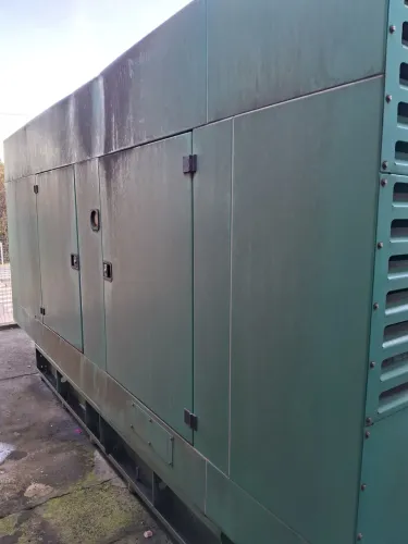 Gerador 375kva 220v/380v menos de 200 horas de uso