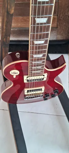 Guitarra Les Paul Vintage V100 
