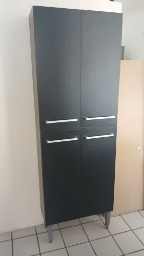 Móvel 4 portas já montado