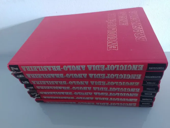 Doações de livros.
