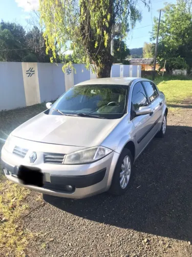 Renault Megane Sedan Expression Hi-flex 1.6 16V 2011