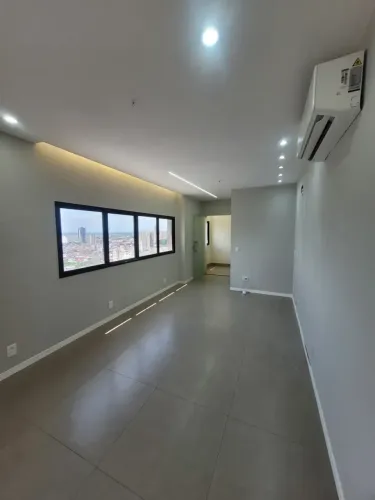 Arya Tower Alugo Sala nova com Central de Ar